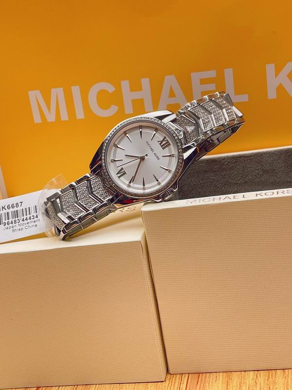 MK watch 1010143